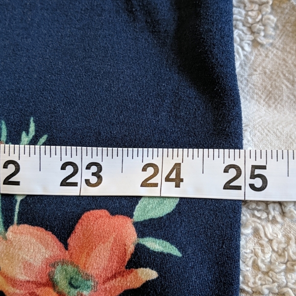 Impulsive Navy Blue Cold Shoulder Shirt 3X - Picture 9 of 9